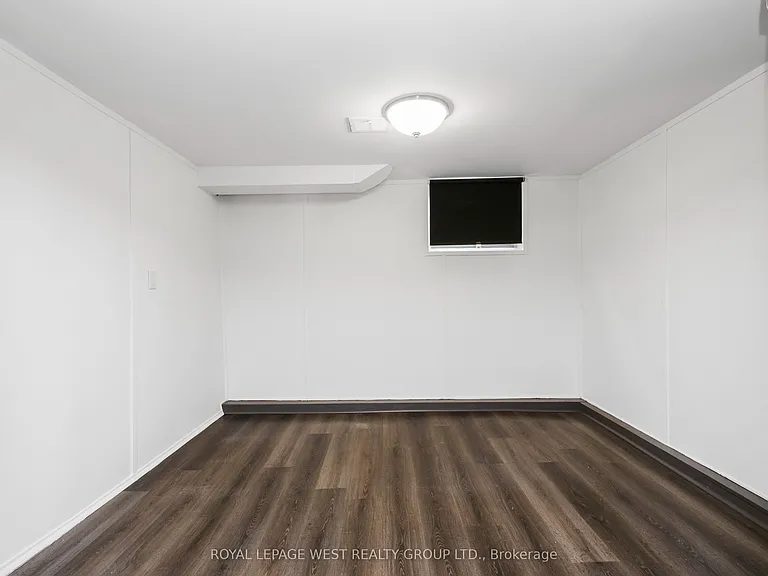 24 Barker Ave — Photo 33