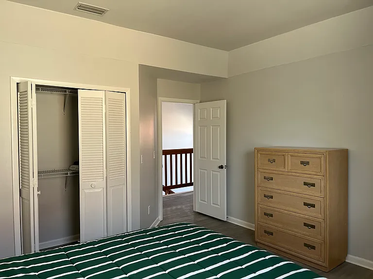 8 Marina Point Pl — Photo 26