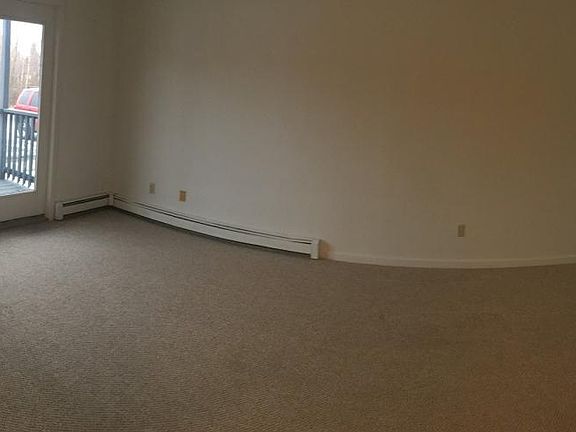 5th image of 1028 Dogwood St