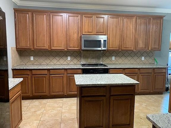 4th image of 4512 Whitehall Ct
