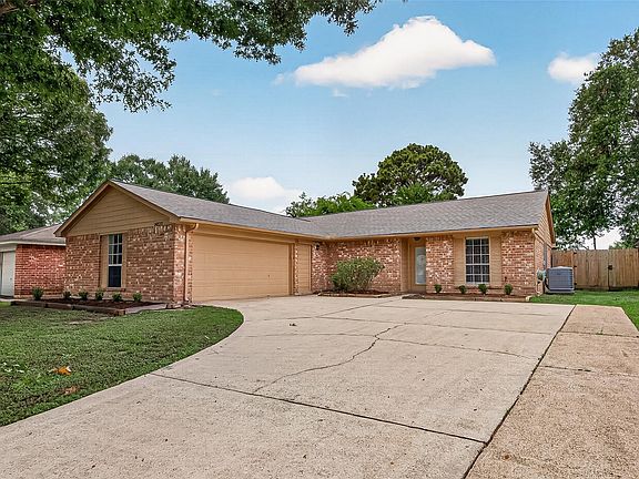 3rd image of 14223 Bateau Dr