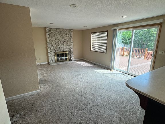 5th image of 13703 SE 202nd Pl