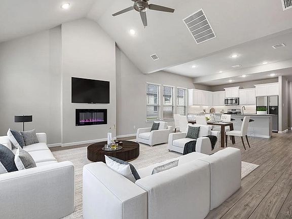 Frnt Living Living Room