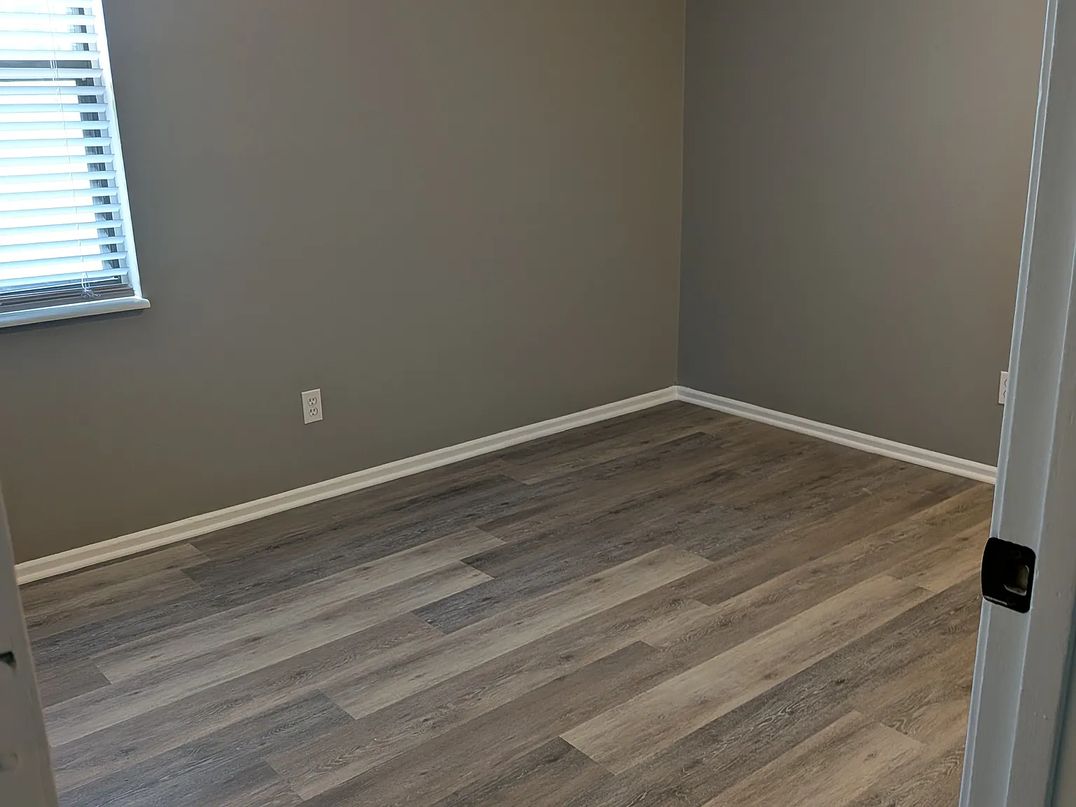 2 bed, $1,200 — Photo 4