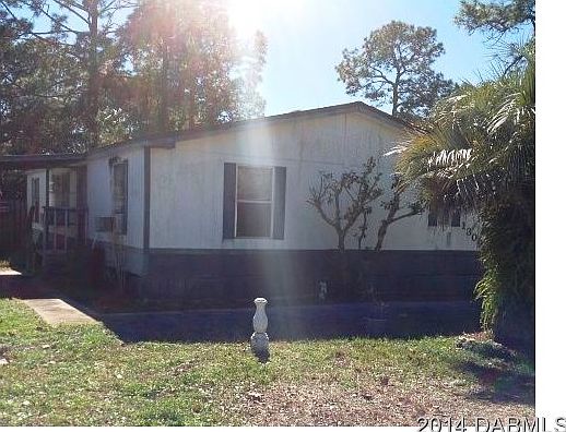 4th image of 1309 Village Ln