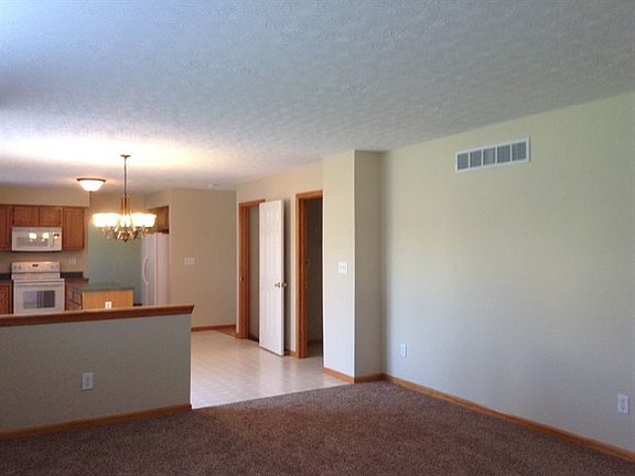 3rd image of 6431 Willow Brooke Dr