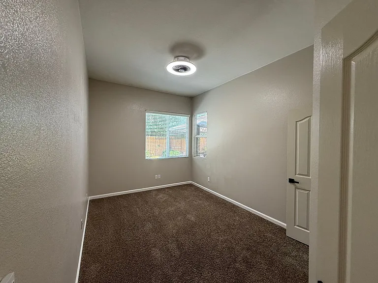 3113 Alpha Ct — Photo 33