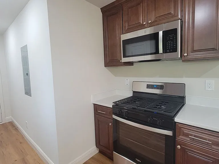 1275 Lake Dow Rd — Photo 7