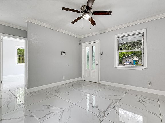 3rd image of 516 NW 15th Avenue