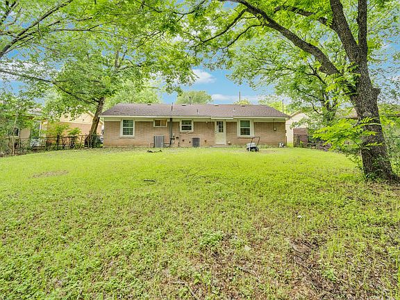 5th image of 419 Highcrest Dr