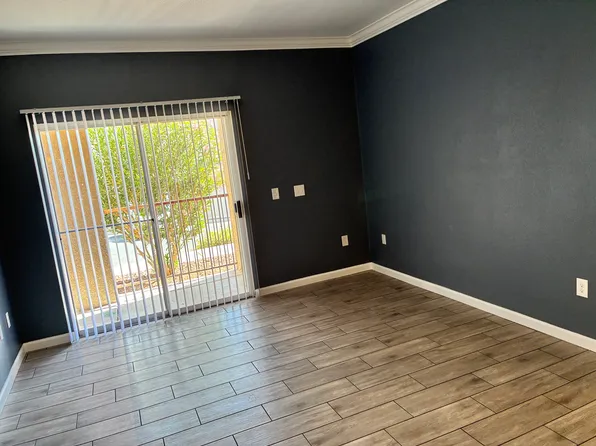 2110 N Los Feliz St, Sunrise Manor, NV