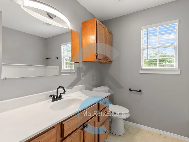 1412 Ivy St — Photo 12