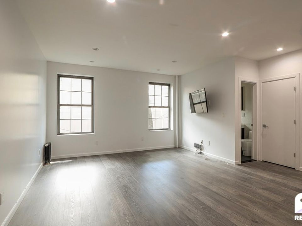 1st image of 11920 Union Tpke APT E2a4