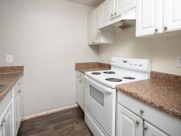 1234 Saratoga Dr — Photo 45