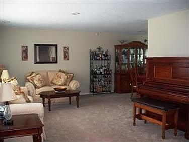 3rd image of 1198 Bonnie Ln