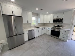 19 W 11th St APT B, Front Royal, VA 22630