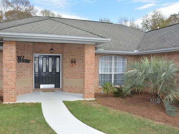 2nd image of 2308 Majestic Dr