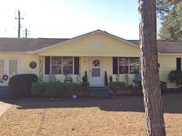 2410 Hemlock Dr, Albany, GA 31721