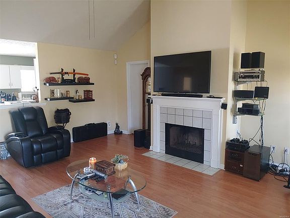 2nd image of 1137 Hidden Meadow Dr