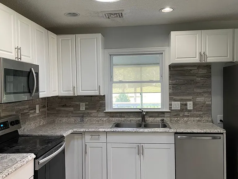 904 Shipyard Point — Photo 7