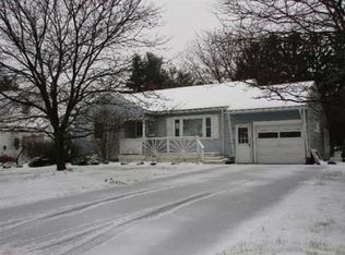 117 Sunnybrook Dr, Syracuse, NY 13219