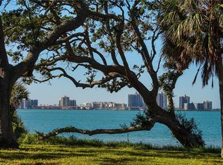 409 Bayview Dr, Belleair, FL 33756