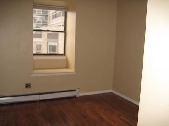 3rd image of 11205 75th Ave #3