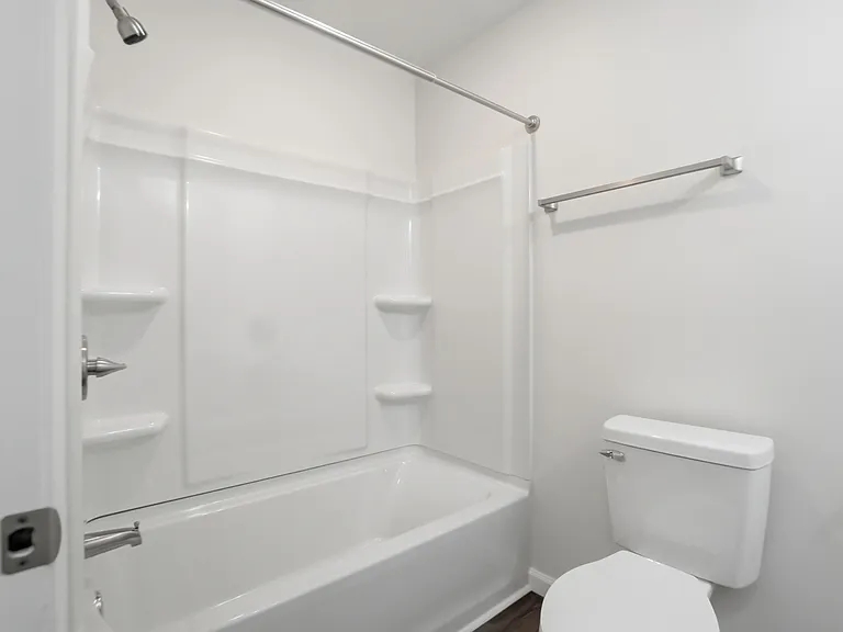 500 N West St — Photo 11