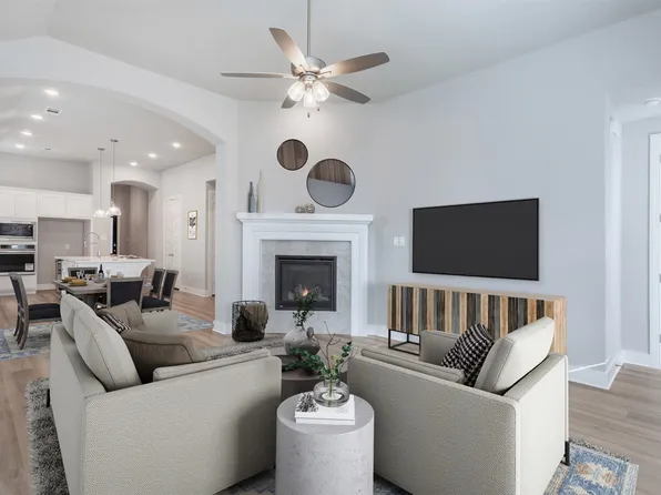 1916 Pelham Dr, Aubrey, TX 76227