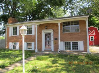 1271 Cross Gate Dr, Evansville, IN 47710