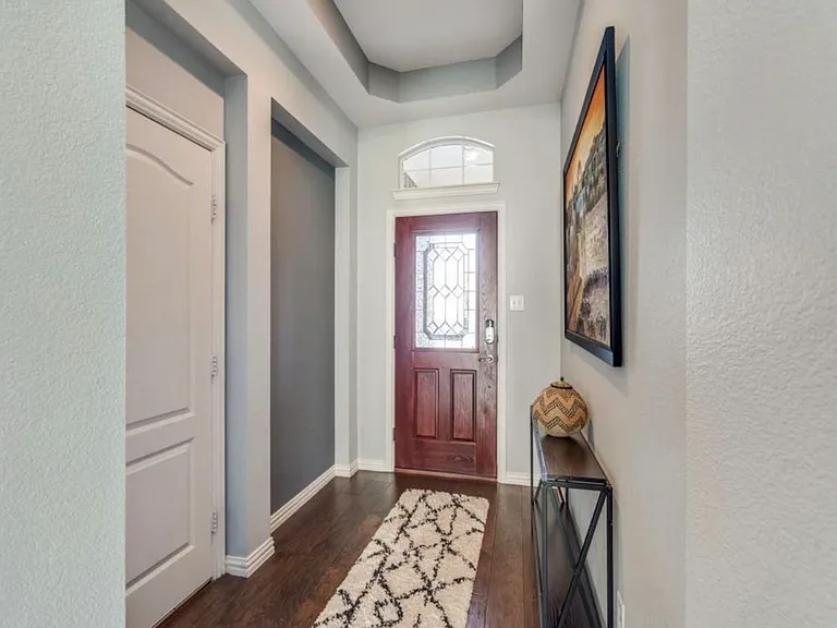 3848 Vienna St — Photo 2