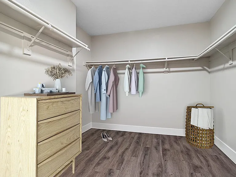 Deerwood Apartments — Photo 7