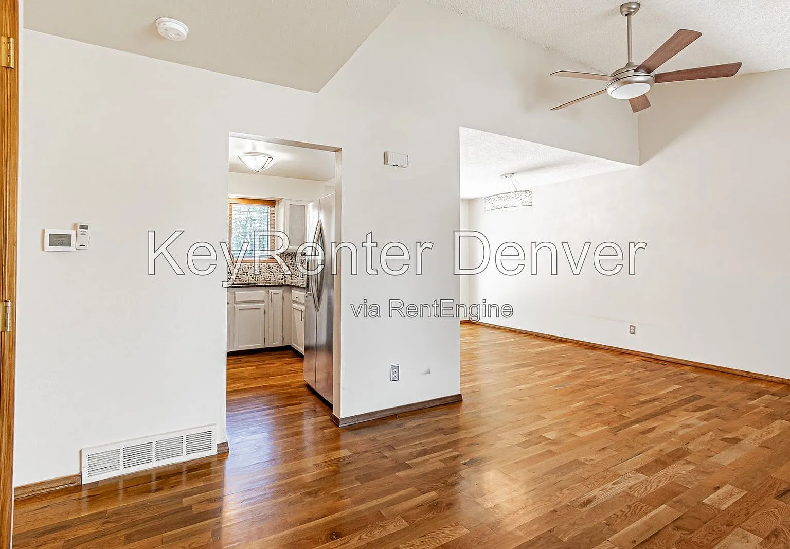 3 bed, 2.0 bath, 2164 sqft, $2,850 — Photo 2