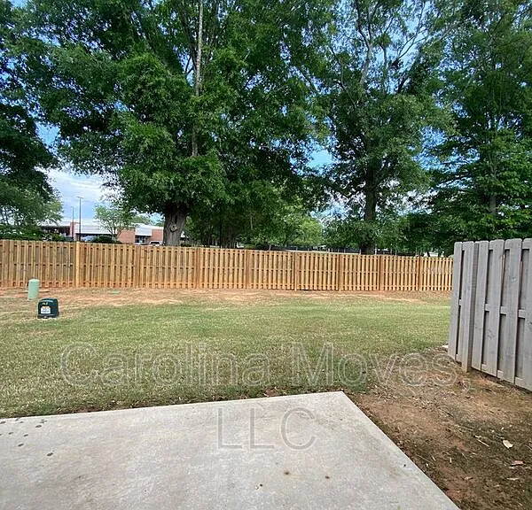 8 Willomere Way — Photo 20