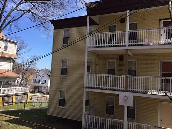 2nd image of 50 Bowdoin St
