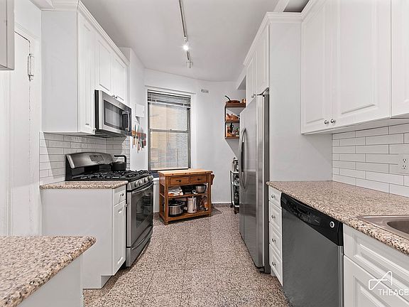 3rd image of 305 W 86th St #7-D