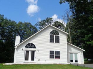 185 N Forrest Dr, Milford, PA 18337