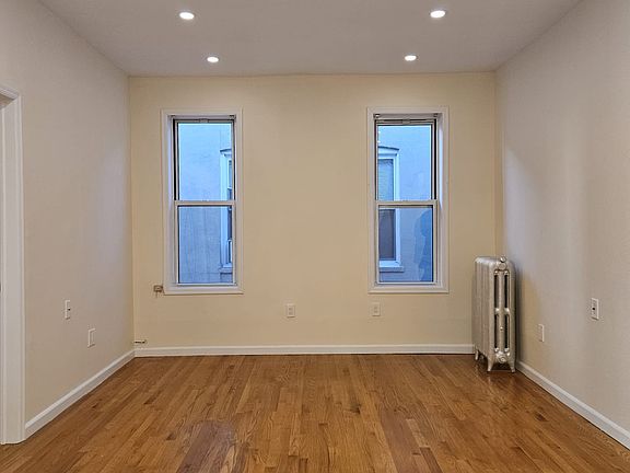 5th image of 4417 28th Ave APT 3R