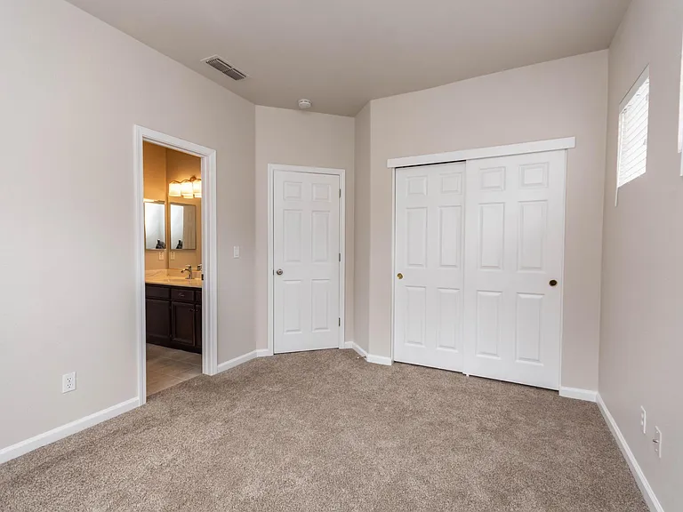 9925 Villa Granito Ln — Photo 24