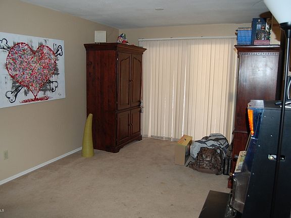 3rd image of 6146 E Ludlow Dr