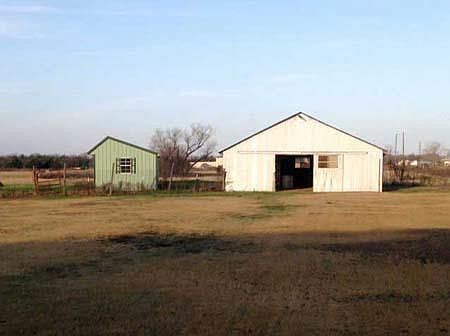 3rd image of 1128 Bardwell Cir