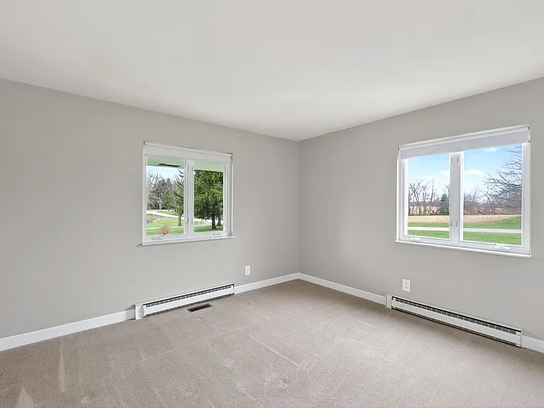 543 W Krepps Rd — Photo 24