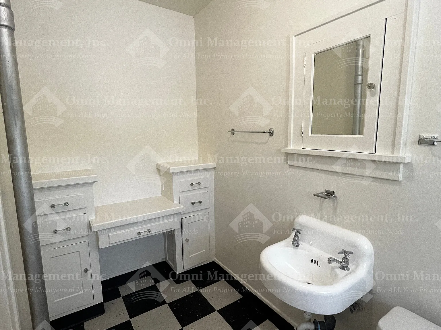 Studio, $1,075 — Photo 3