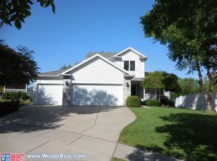 7927 Cheney Ridge Rd, Lincoln, NE 68516