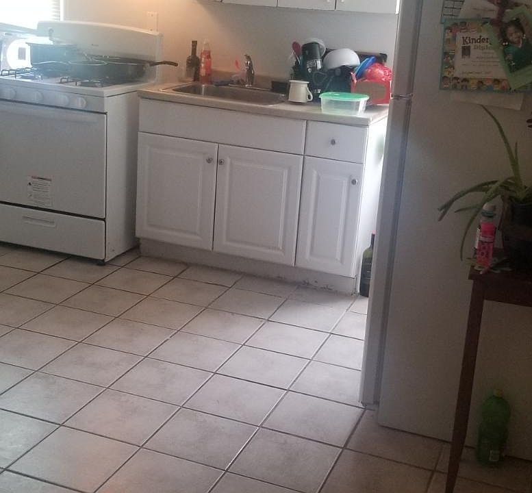 2nd image of 136 James St APT 2