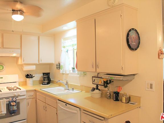 4th image of 2501 W Redondo Beach Blvd APT 212