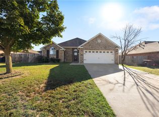 4547 Sadie St, Springdale, AR 72762