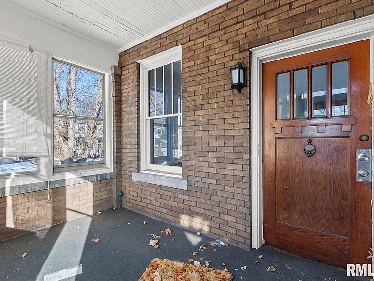 1816 W Callender Ave — Photo 3