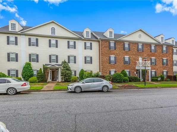 2101 Lambeth Farm Ln, Kernersville, NC 27284