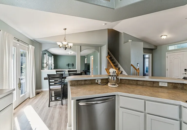 12398 W Tevoit St — Photo 12